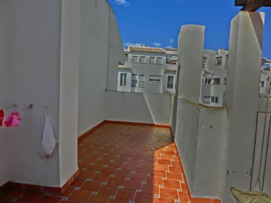 Apartamento Atico Buganvillas San Luis de Sabinillas Dış mekan fotoğraf